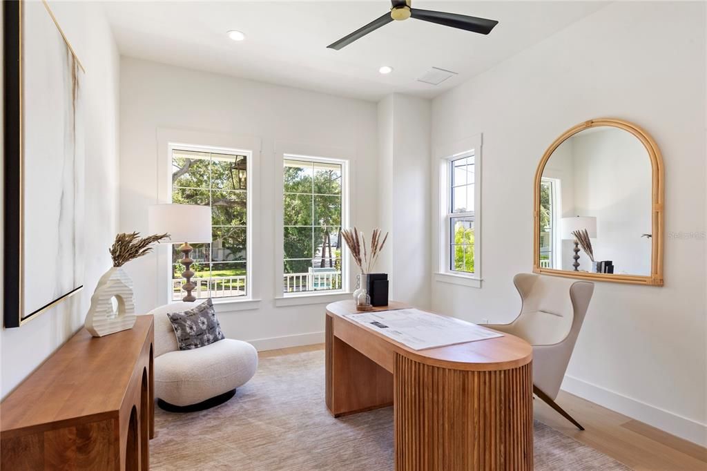 На продажу: $2,295,000 (5 спален, 5 ванн, 4988 Квадратных фут)