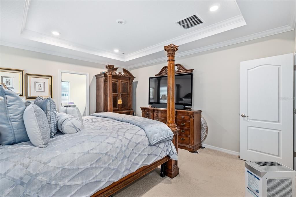 For Sale: $375,000 (3 beds, 2 baths, 1852 Square Feet)