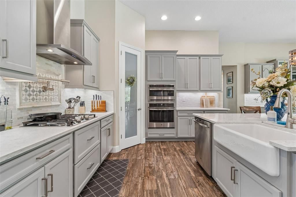 Active With Contract: $875,000 (4 beds, 3 baths, 3227 Square Feet)