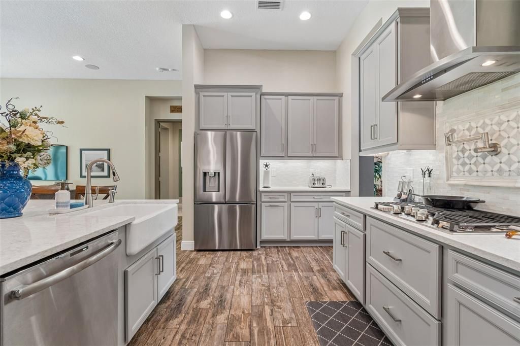 Active With Contract: $875,000 (4 beds, 3 baths, 3227 Square Feet)