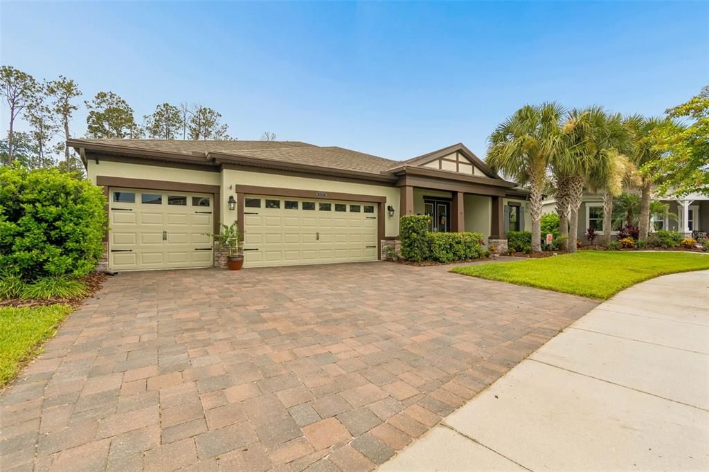 Active With Contract: $875,000 (4 beds, 3 baths, 3227 Square Feet)