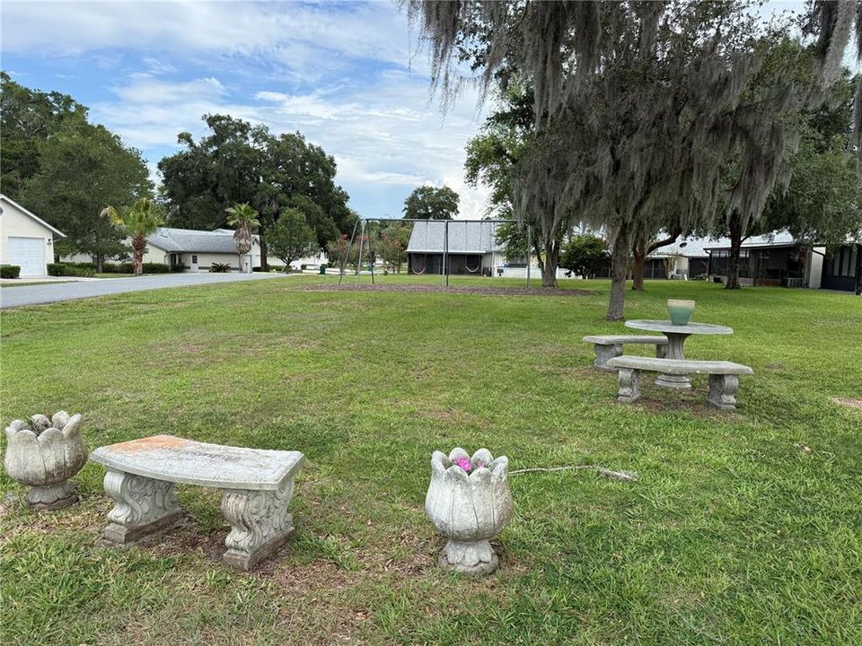 For Sale: $169,000 (2 beds, 2 baths, 1071 Square Feet)