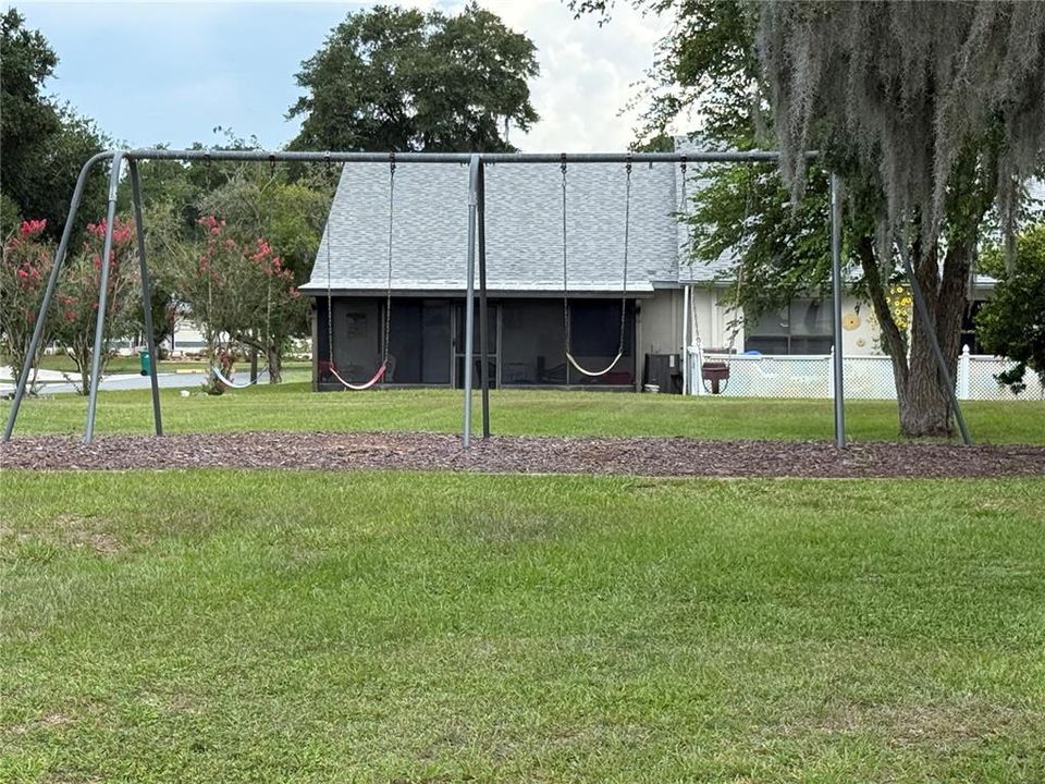 For Sale: $169,000 (2 beds, 2 baths, 1071 Square Feet)