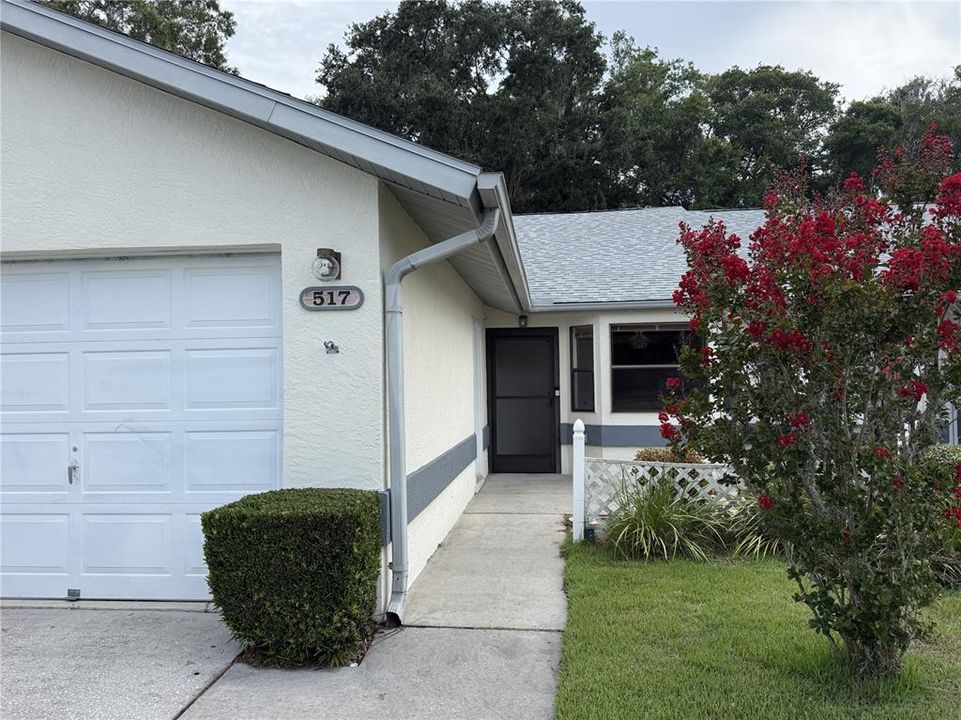 For Sale: $169,000 (2 beds, 2 baths, 1071 Square Feet)