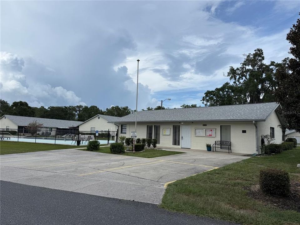 For Sale: $169,000 (2 beds, 2 baths, 1071 Square Feet)