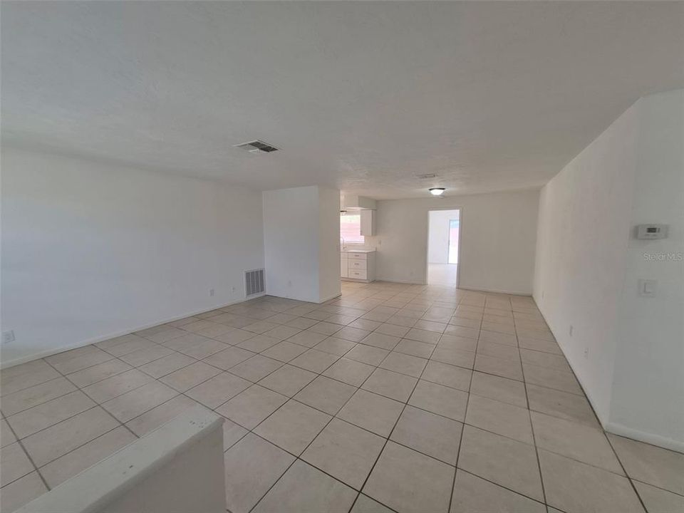 На продажу: $239,900 (3 спален, 2 ванн, 1604 Квадратных фут)