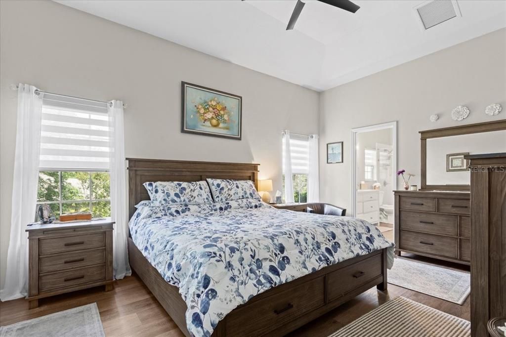 For Sale: $475,000 (4 beds, 2 baths, 2736 Square Feet)