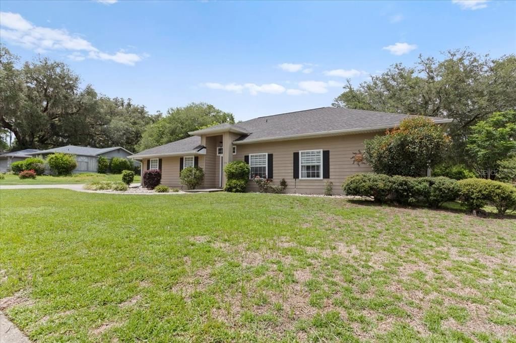 For Sale: $475,000 (4 beds, 2 baths, 2736 Square Feet)