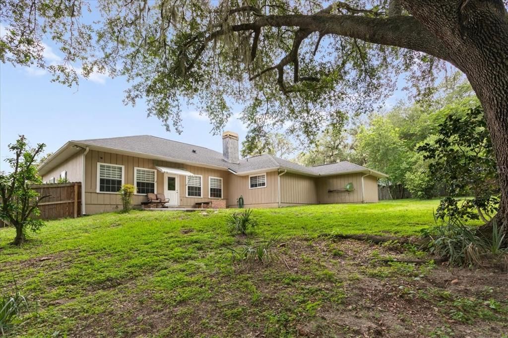 For Sale: $475,000 (4 beds, 2 baths, 2736 Square Feet)