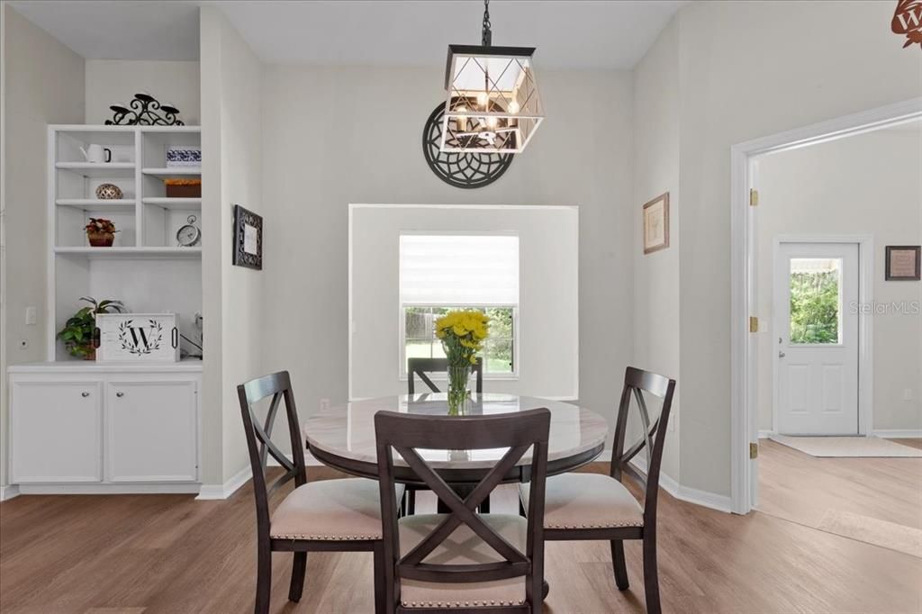 For Sale: $475,000 (4 beds, 2 baths, 2736 Square Feet)