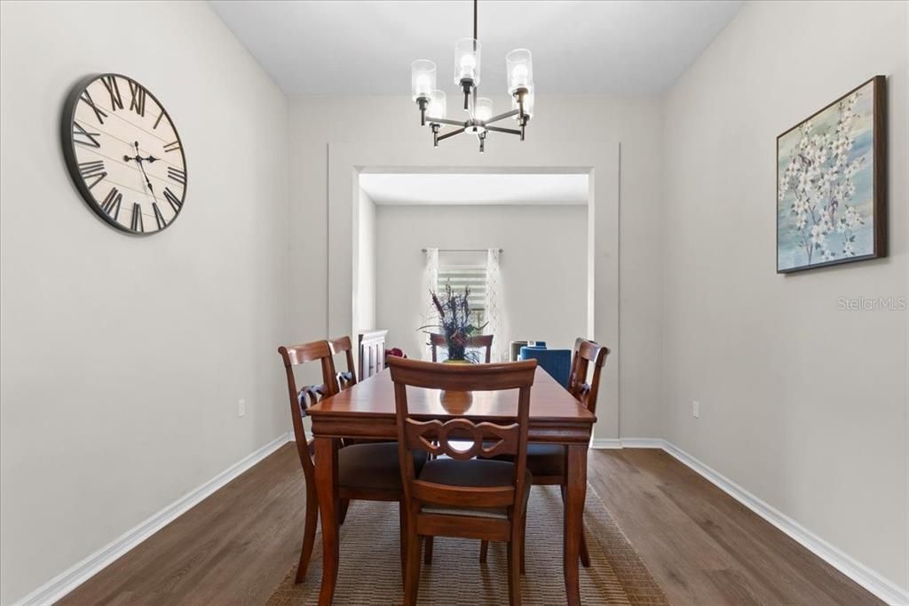 For Sale: $475,000 (4 beds, 2 baths, 2736 Square Feet)