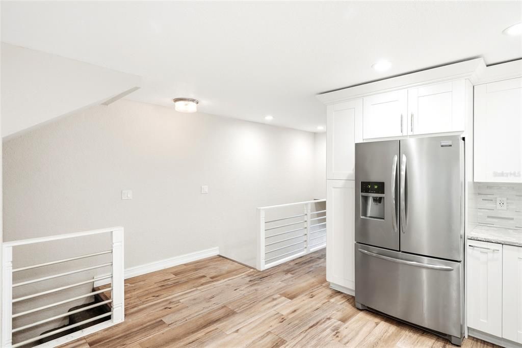 En Venta: $349,900 (3 camas, 3 baños, 1749 Pies cuadrados)