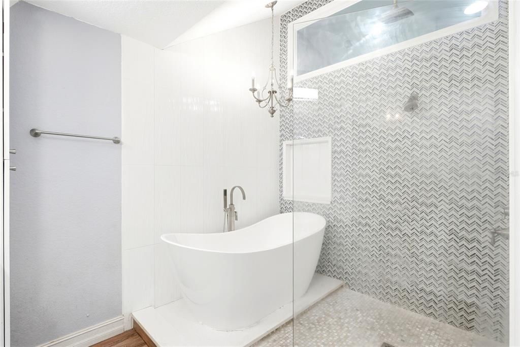 En Venta: $349,900 (3 camas, 3 baños, 1749 Pies cuadrados)