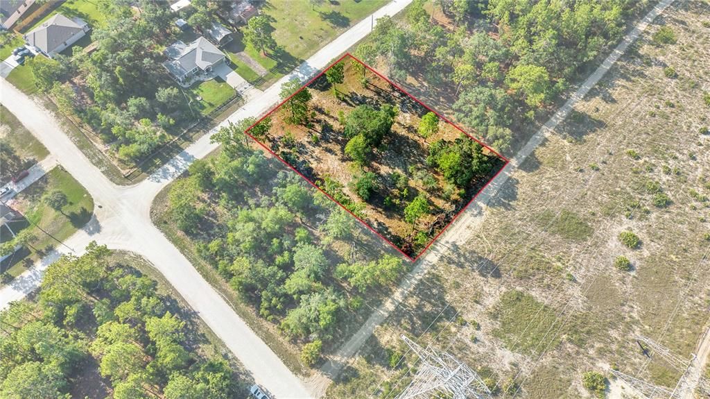 На продажу: $48,000 (0.46 acres)