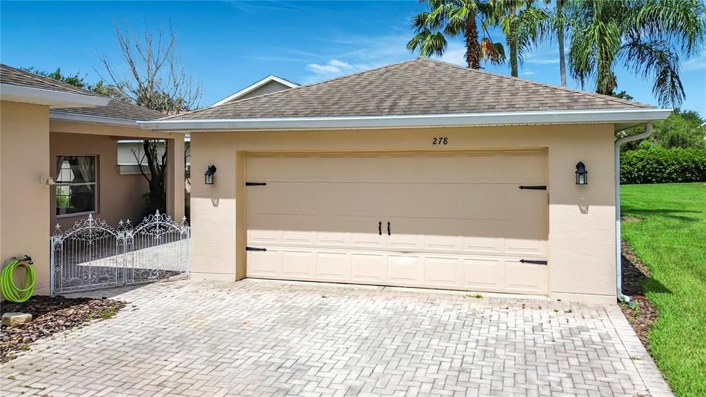 For Sale: $230,000 (2 beds, 2 baths, 1317 Square Feet)