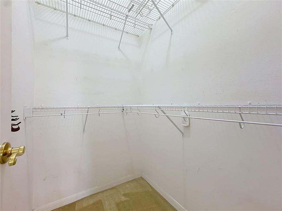 For Sale: $230,000 (2 beds, 2 baths, 1317 Square Feet)