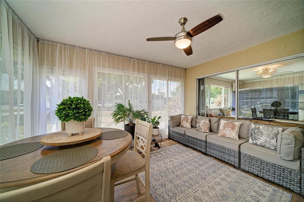 For Sale: $245,000 (2 beds, 2 baths, 1372 Square Feet)