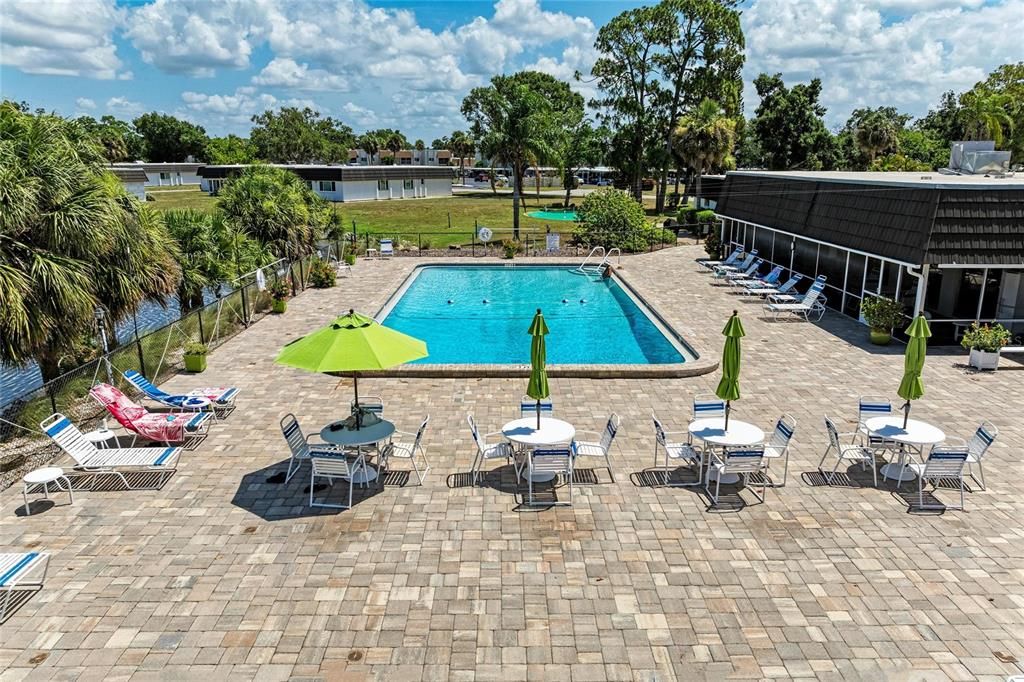 For Sale: $245,000 (2 beds, 2 baths, 1372 Square Feet)