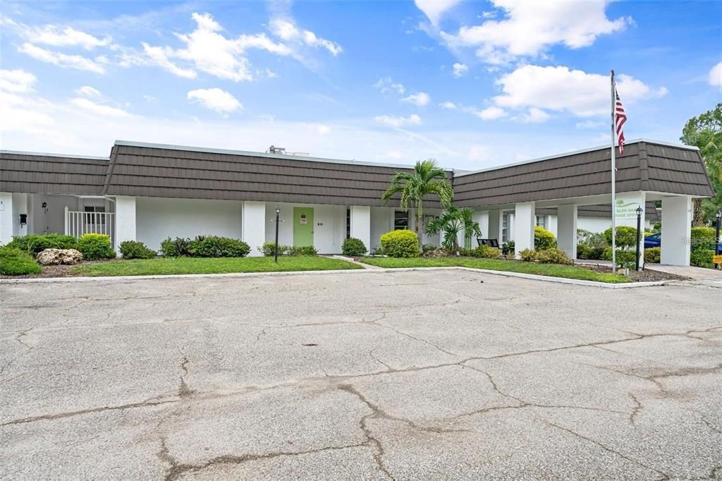 For Sale: $245,000 (2 beds, 2 baths, 1372 Square Feet)