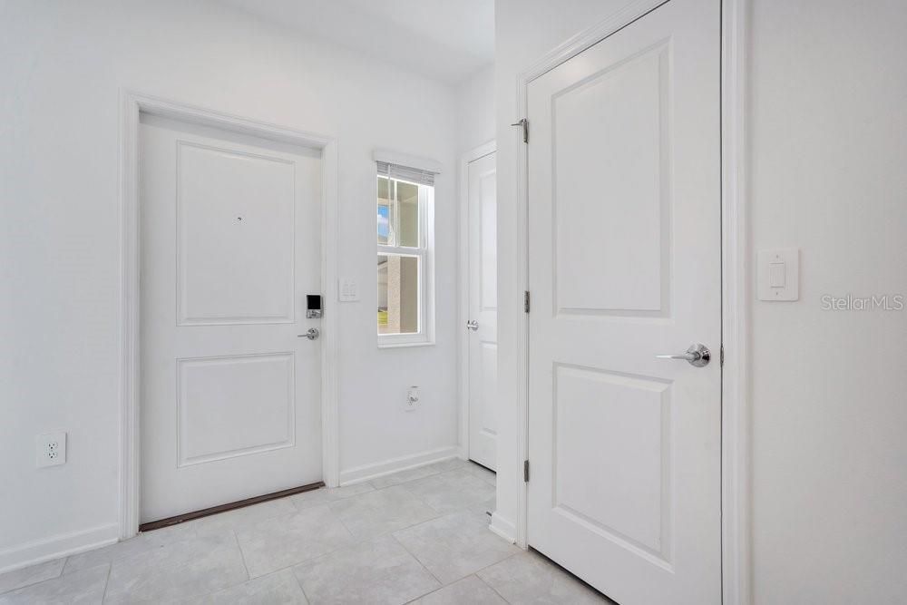На продажу: $415,000 (3 спален, 2 ванн, 1787 Квадратных фут)