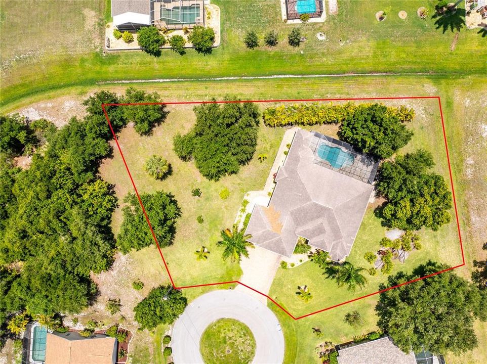 En Venta: $599,900 (3 camas, 3 baños, 2200 Pies cuadrados)