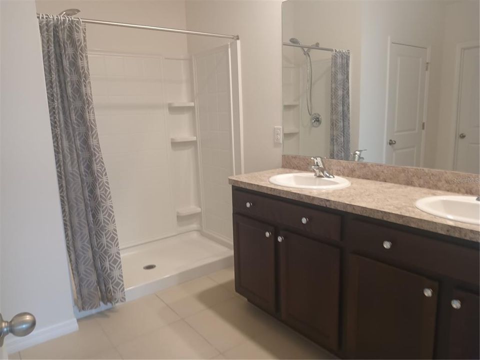В аренду: $2,375 (3 спален, 2 ванн, 1846 Квадратных фут)