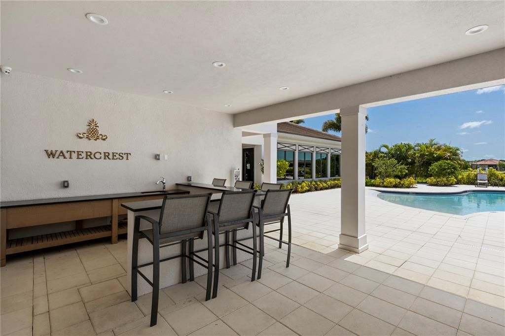 Activo con contrato: $465,000 (3 camas, 2 baños, 1669 Pies cuadrados)