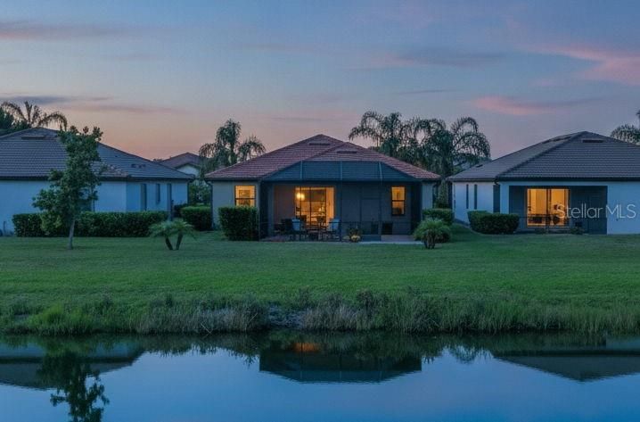 Activo con contrato: $465,000 (3 camas, 2 baños, 1669 Pies cuadrados)
