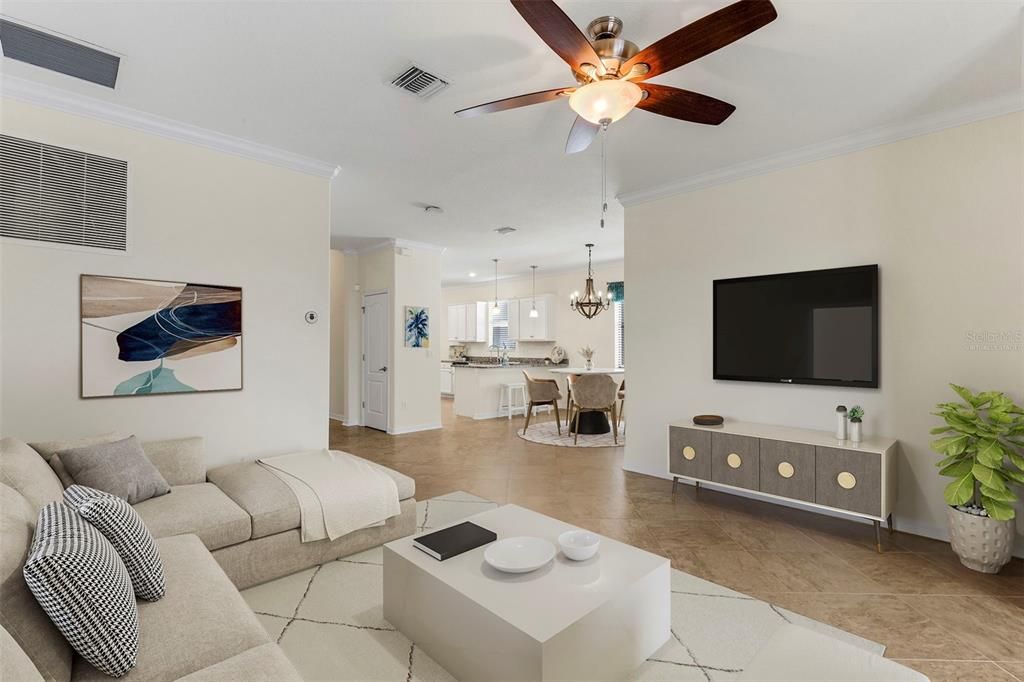 Activo con contrato: $465,000 (3 camas, 2 baños, 1669 Pies cuadrados)