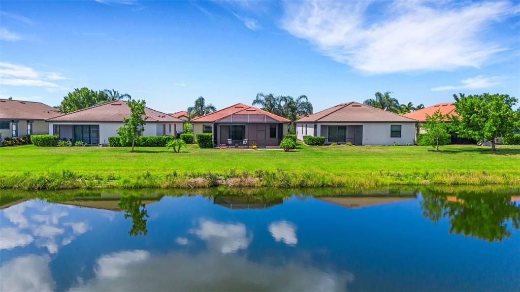 Activo con contrato: $465,000 (3 camas, 2 baños, 1669 Pies cuadrados)