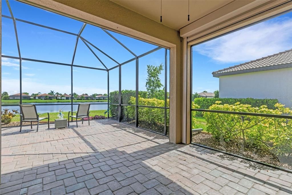 Activo con contrato: $465,000 (3 camas, 2 baños, 1669 Pies cuadrados)