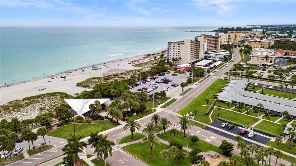 Activo con contrato: $465,000 (3 camas, 2 baños, 1669 Pies cuadrados)