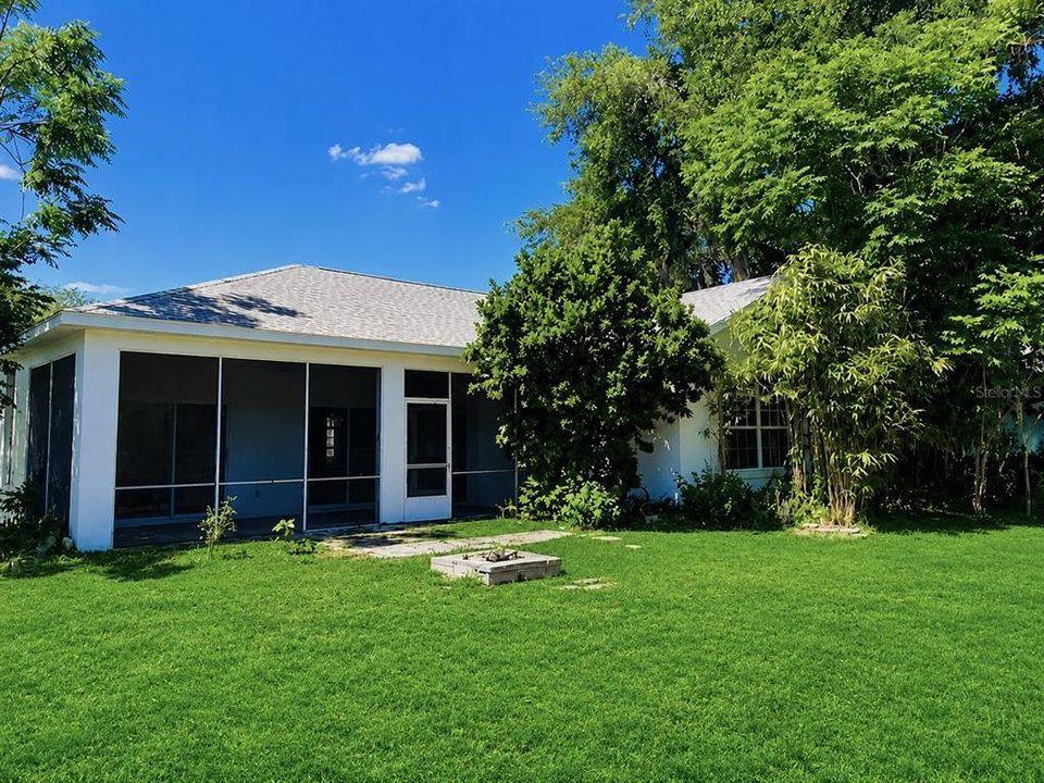 For Sale: $274,000 (3 beds, 2 baths, 1789 Square Feet)