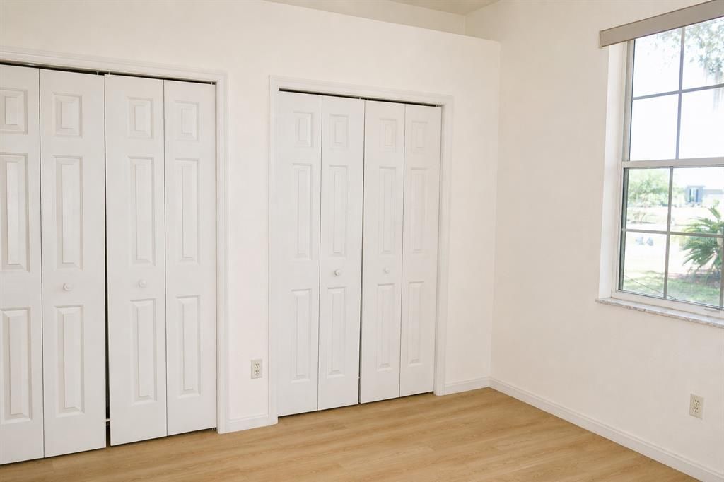 For Sale: $274,000 (3 beds, 2 baths, 1789 Square Feet)