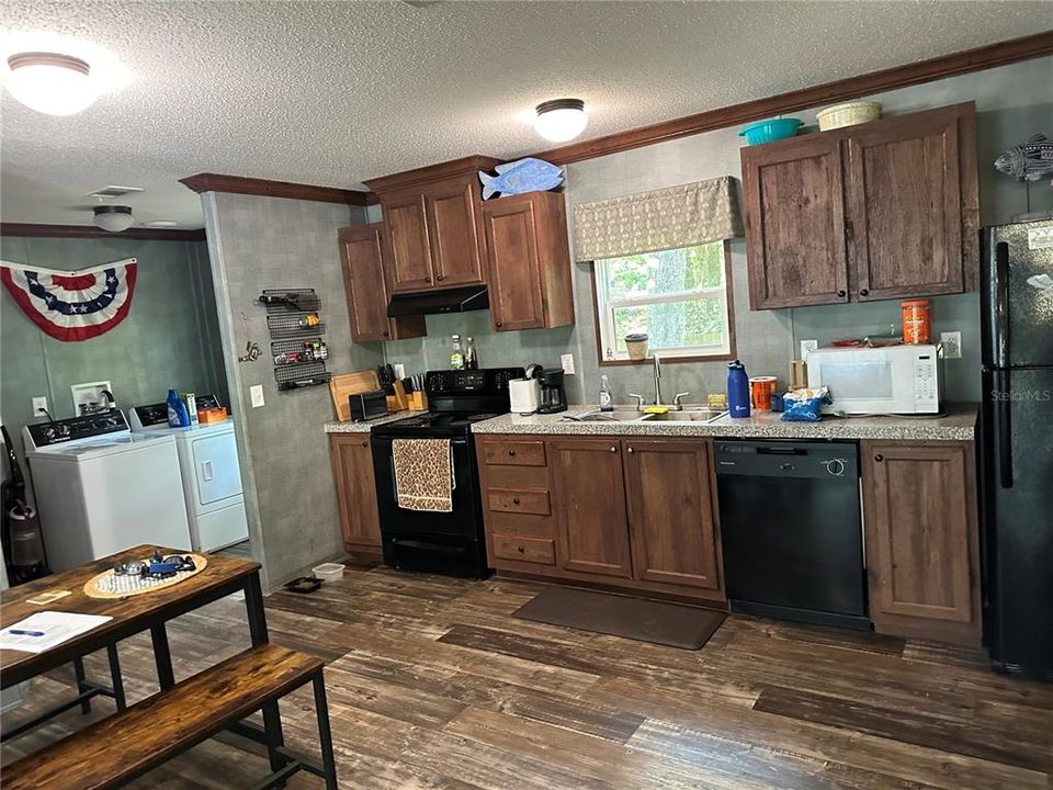 En Venta: $185,000 (3 camas, 2 baños, 1170 Pies cuadrados)