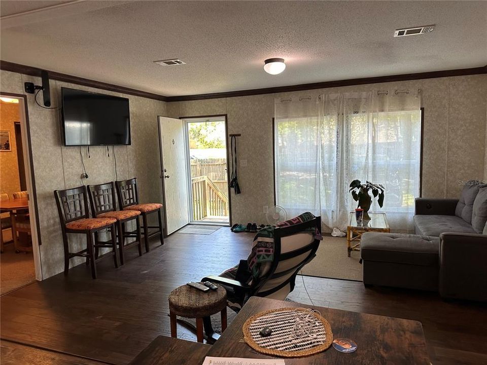 En Venta: $185,000 (3 camas, 2 baños, 1170 Pies cuadrados)