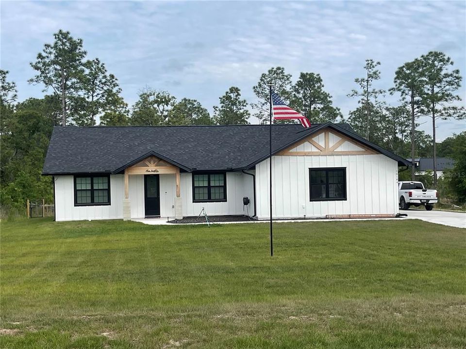 На продажу: $27,700 (0.50 acres)