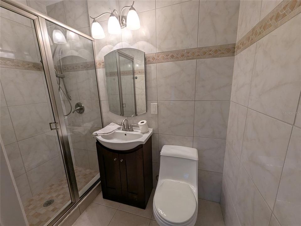 For Sale: $299,000 (3 beds, 2 baths, 1406 Square Feet)