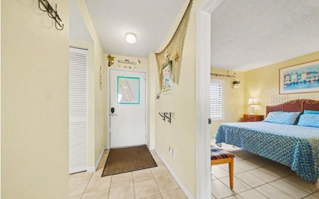 En Venta: $245,000 (2 camas, 2 baños, 876 Pies cuadrados)