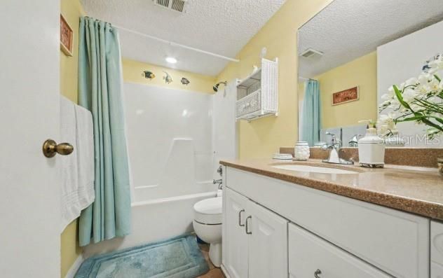 En Venta: $245,000 (2 camas, 2 baños, 876 Pies cuadrados)