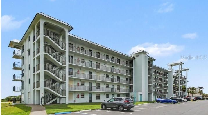 En Venta: $245,000 (2 camas, 2 baños, 876 Pies cuadrados)
