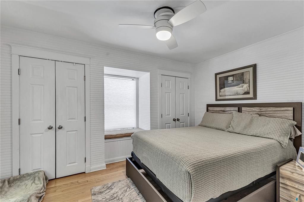 For Sale: $1,350,000 (2 beds, 2 baths, 1612 Square Feet)