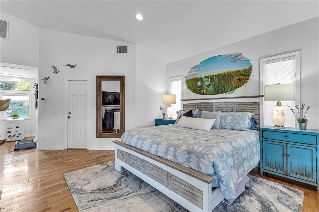 For Sale: $1,350,000 (2 beds, 2 baths, 1612 Square Feet)