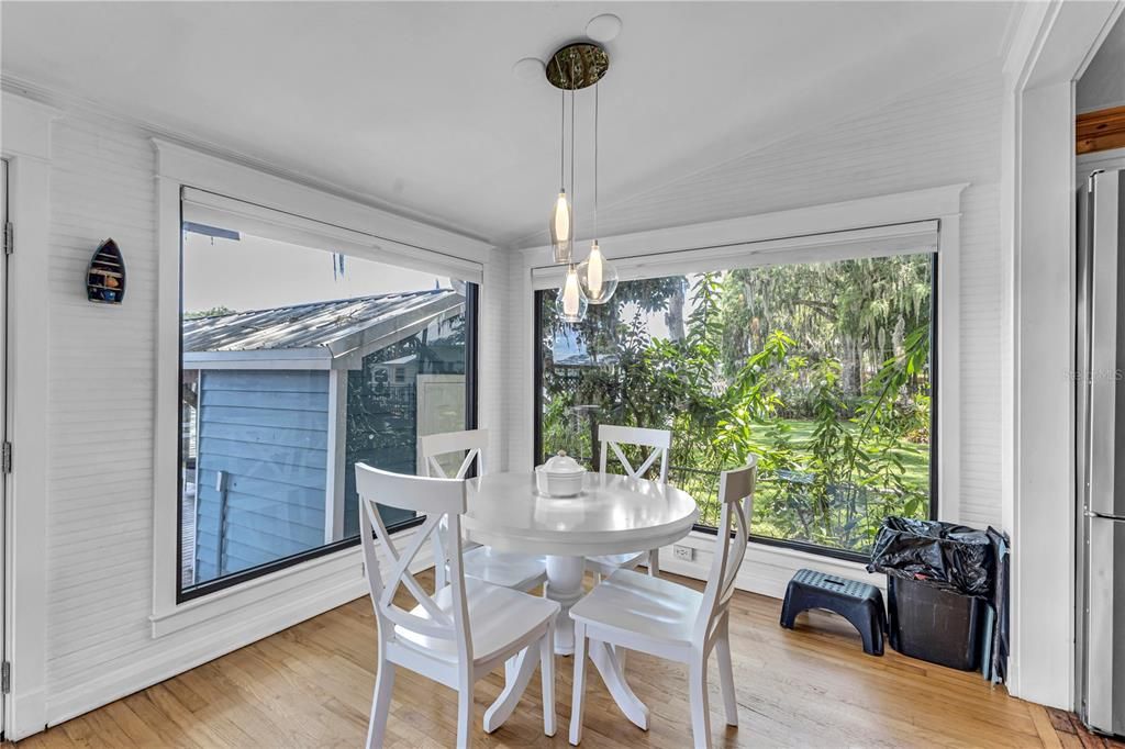For Sale: $1,350,000 (2 beds, 2 baths, 1612 Square Feet)