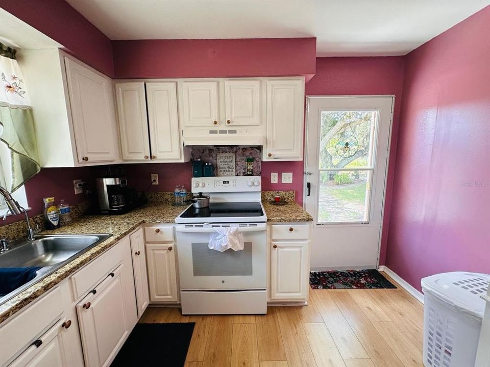 En Venta: $210,000 (3 camas, 2 baños, 1169 Pies cuadrados)