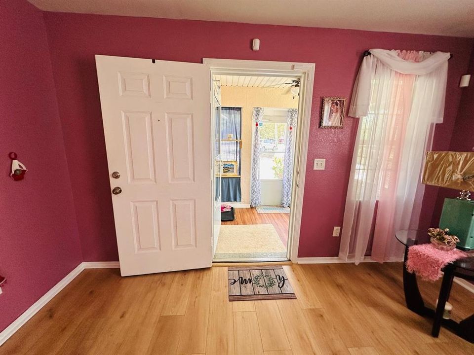 En Venta: $210,000 (3 camas, 2 baños, 1169 Pies cuadrados)