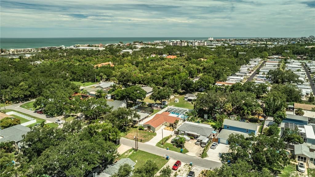 На продажу: $519,900 (3 спален, 2 ванн, 1570 Квадратных фут)