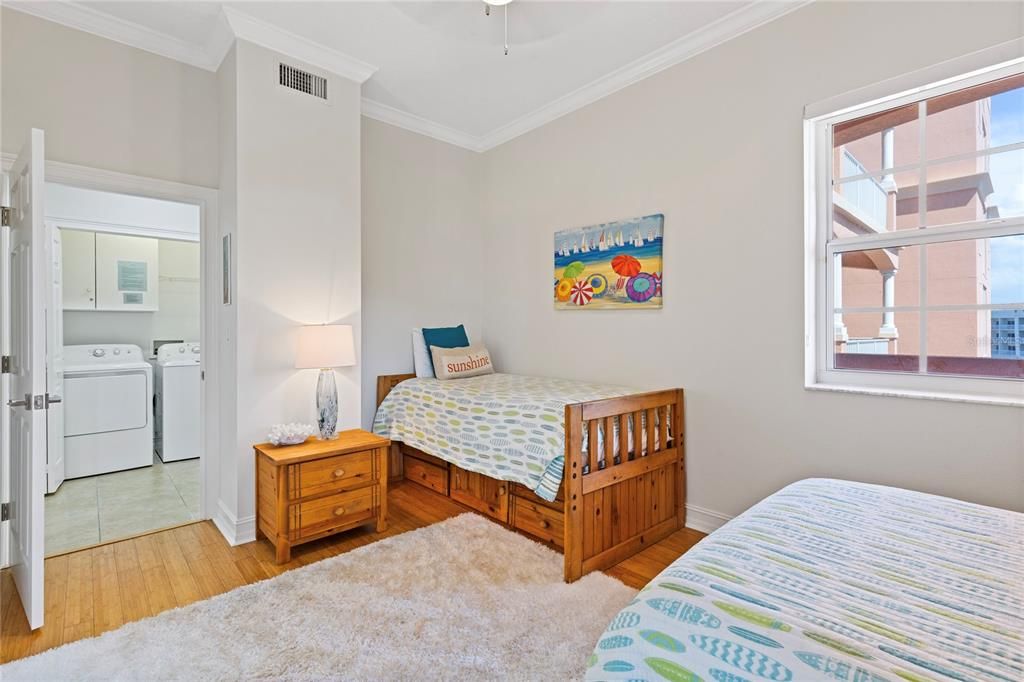 For Sale: $1,150,000 (3 beds, 2 baths, 1803 Square Feet)