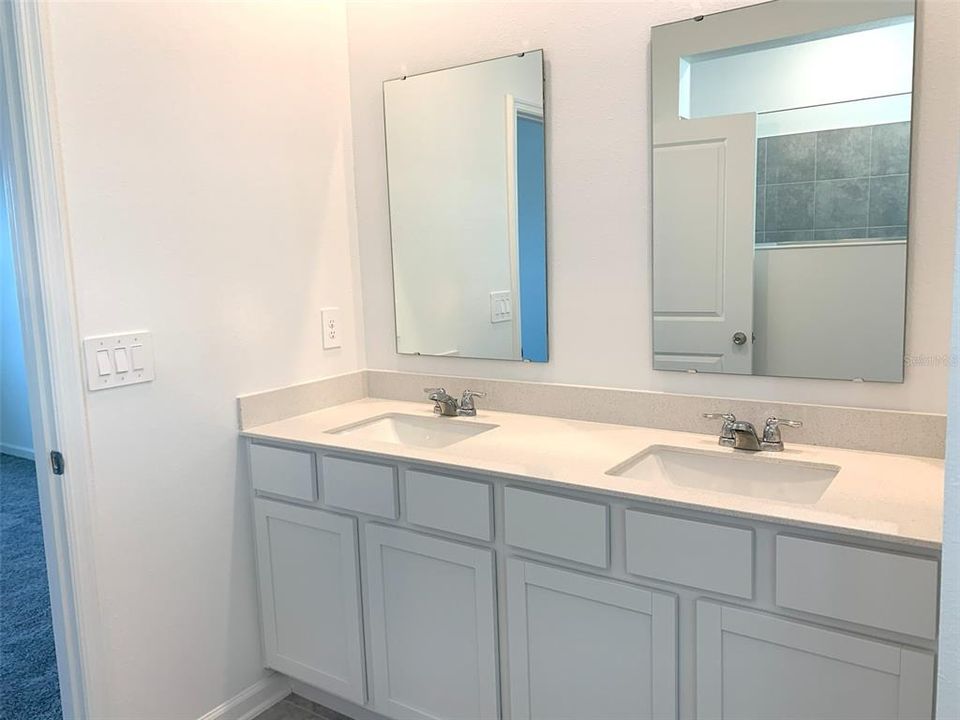 На продажу: $389,000 (3 спален, 2 ванн, 1782 Квадратных фут)