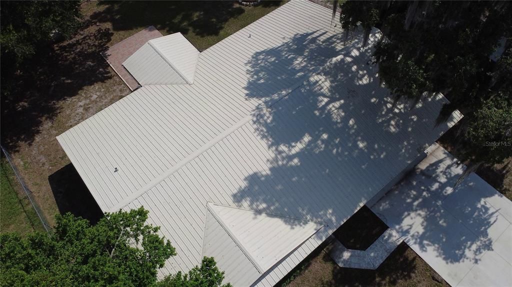 На продажу: $249,900 (2 спален, 2 ванн, 1320 Квадратных фут)